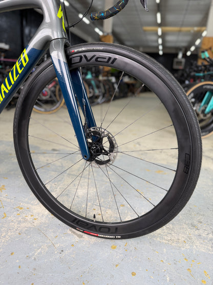 Specialized Roubaix Expert Di2 Carbon Road Bike