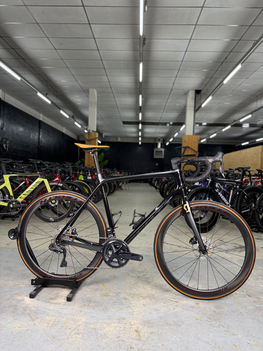 Scott Addict Di2 Carbon Road Bike