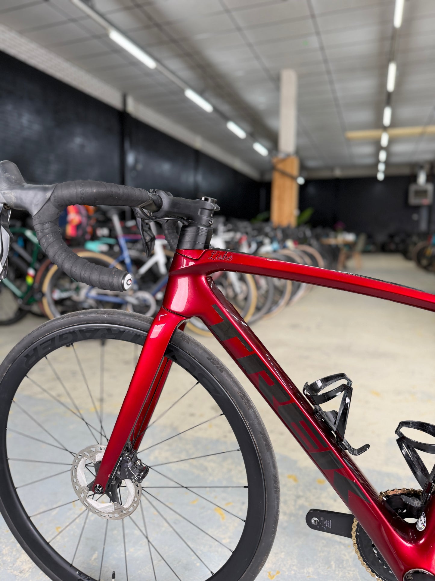 Trek Émonda SL6 Di2 Carbon Road Bike