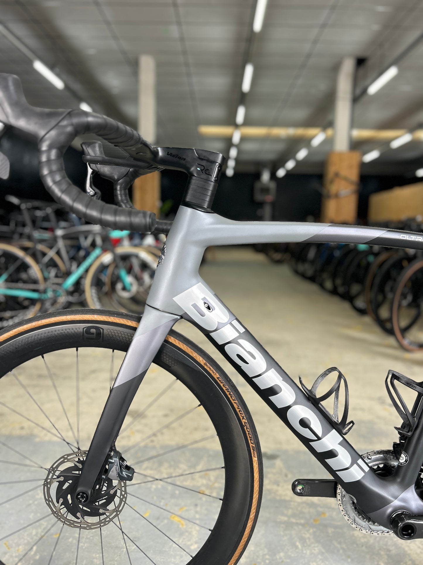 Bianchi Oltre XR4 AXS Carbon Road Bike