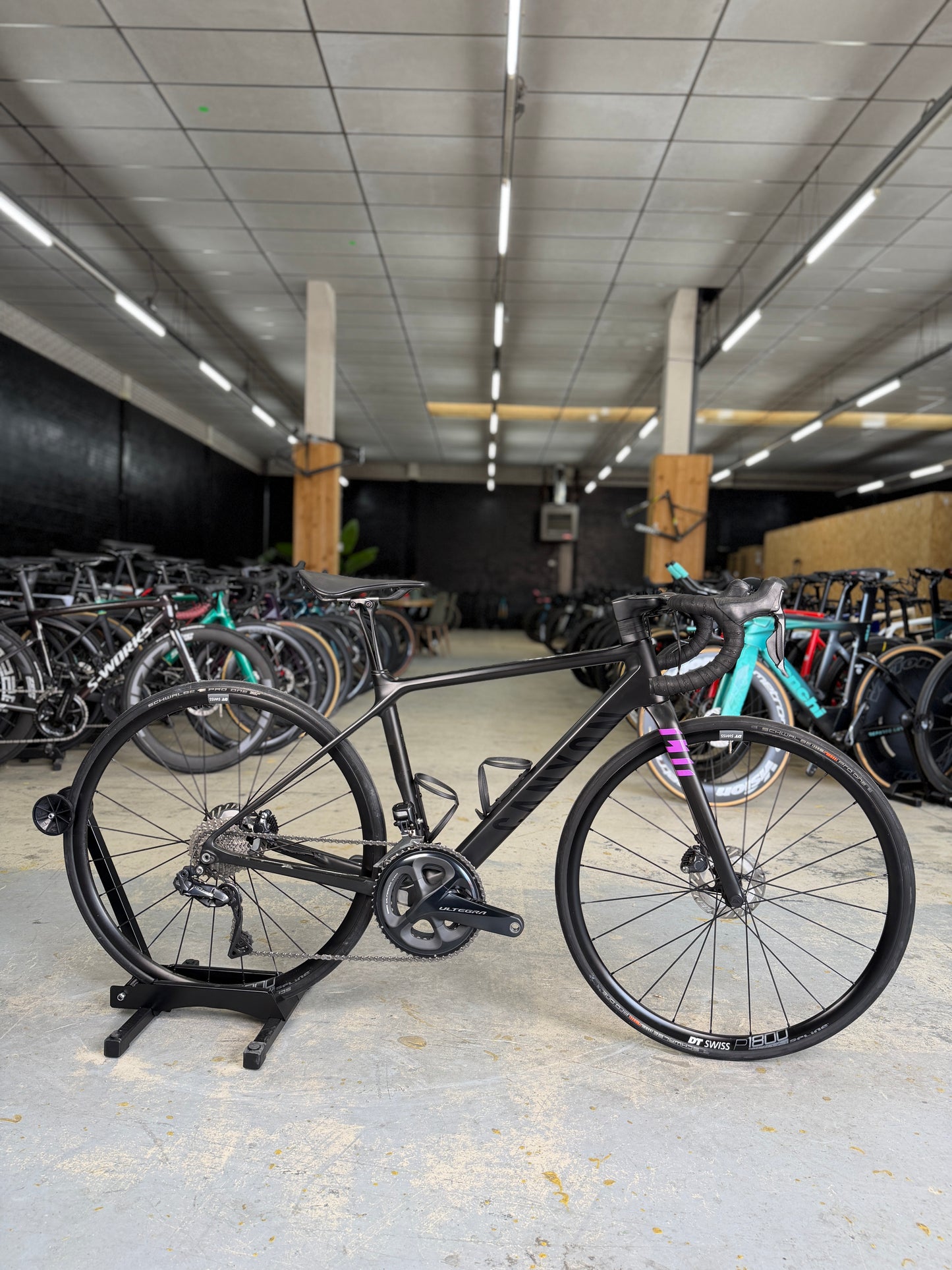 Canyon Ultimate WMN CF SL Di2 Carbon Racefiets