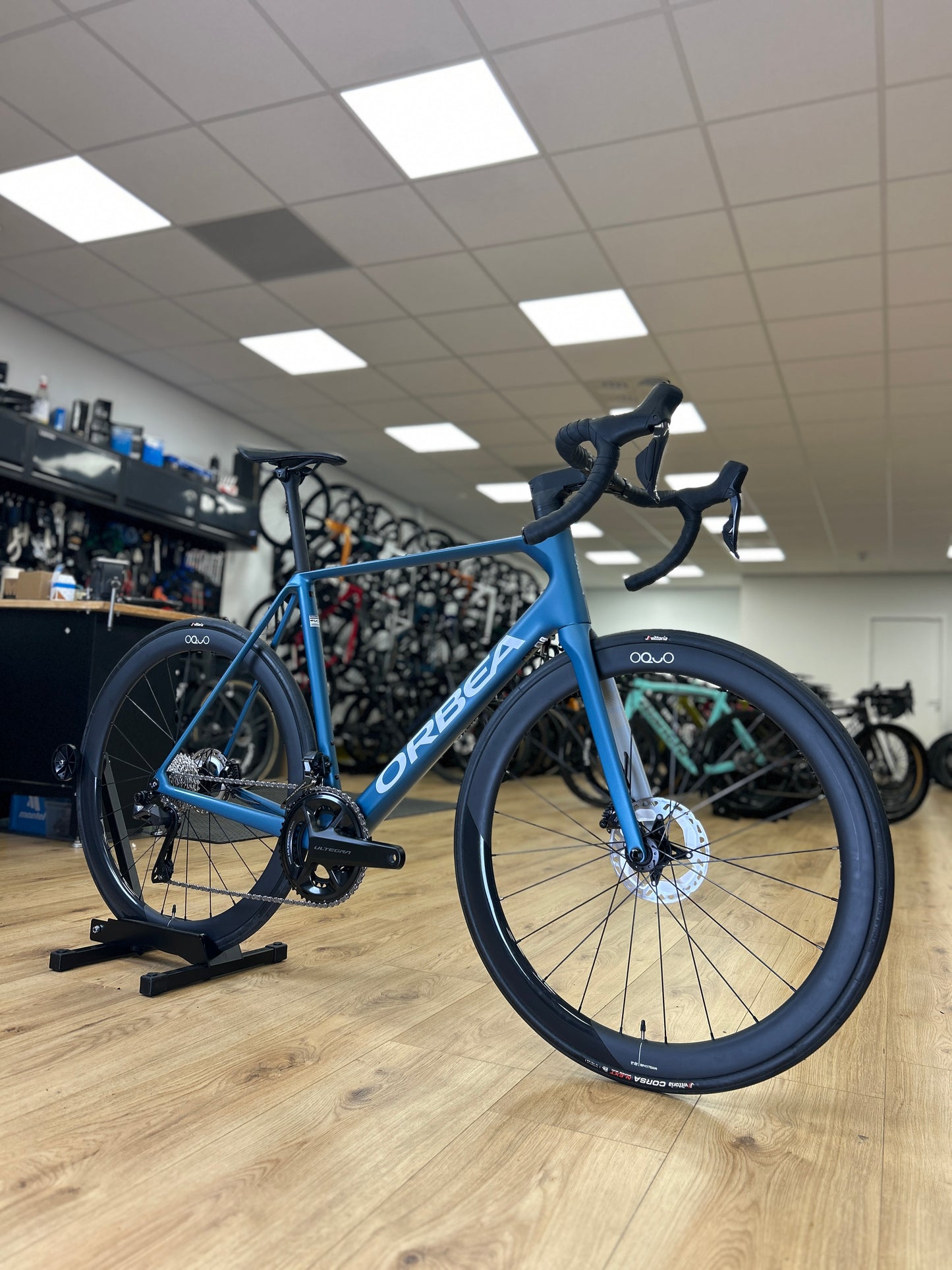 0km Showroom Model Orbea Orca M20iTEAM Di2 Carbon Racefiets