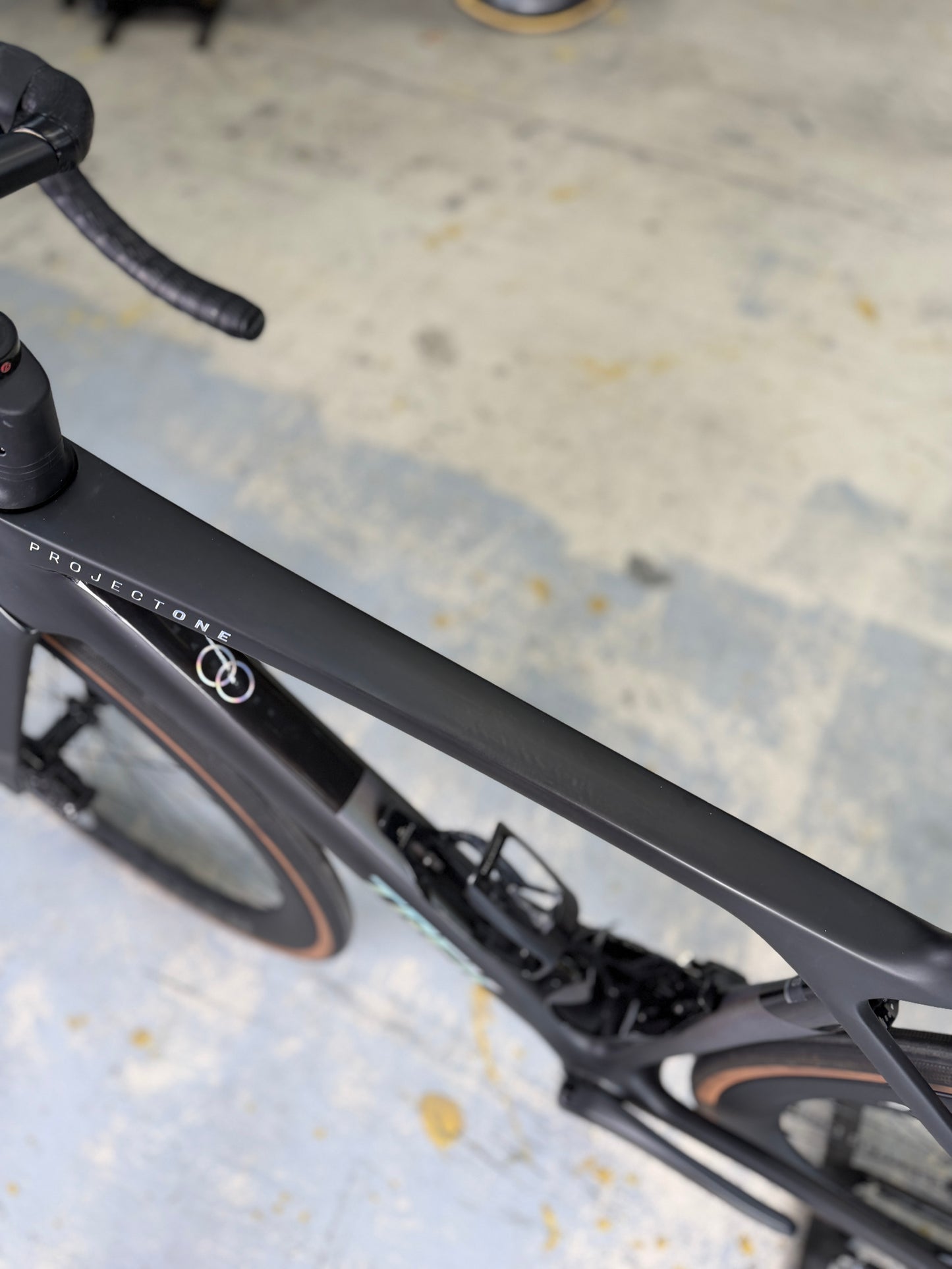 1000km Trek Madone SLR7 Di2 Carbon Racefiets