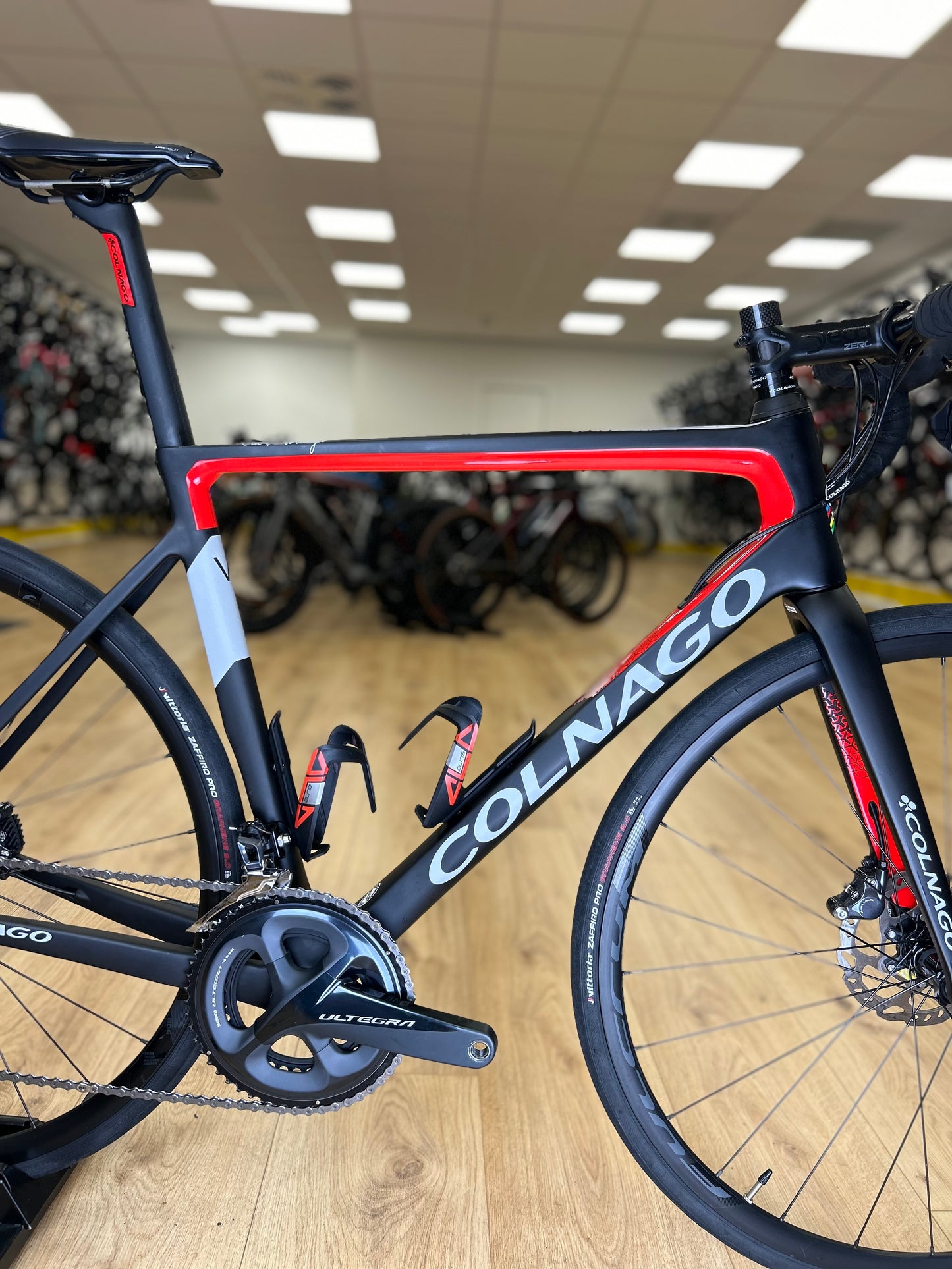 Colnago V3 Carbon Ultegra Disc Racefiets