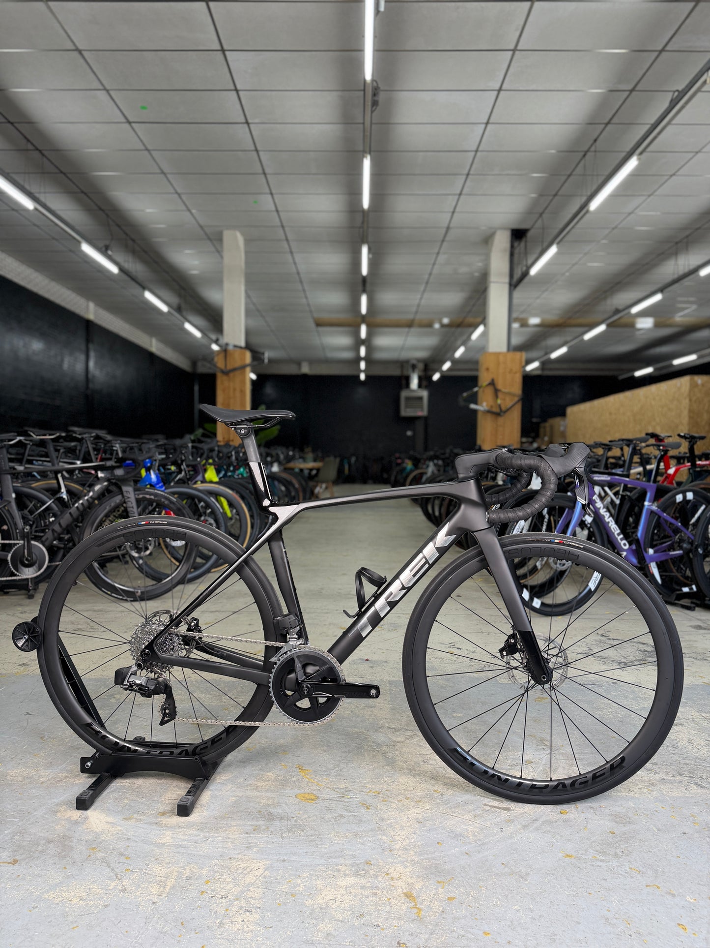 Trek Madone SL6 AXS Carbon Road Bike