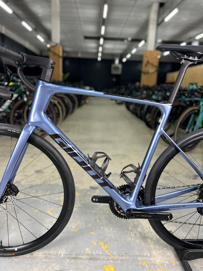 NEW Giant Defy Advanced Di2 Carbon Road Bike