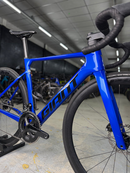 Giant Propel Advanced 2 Carbon Road Bike