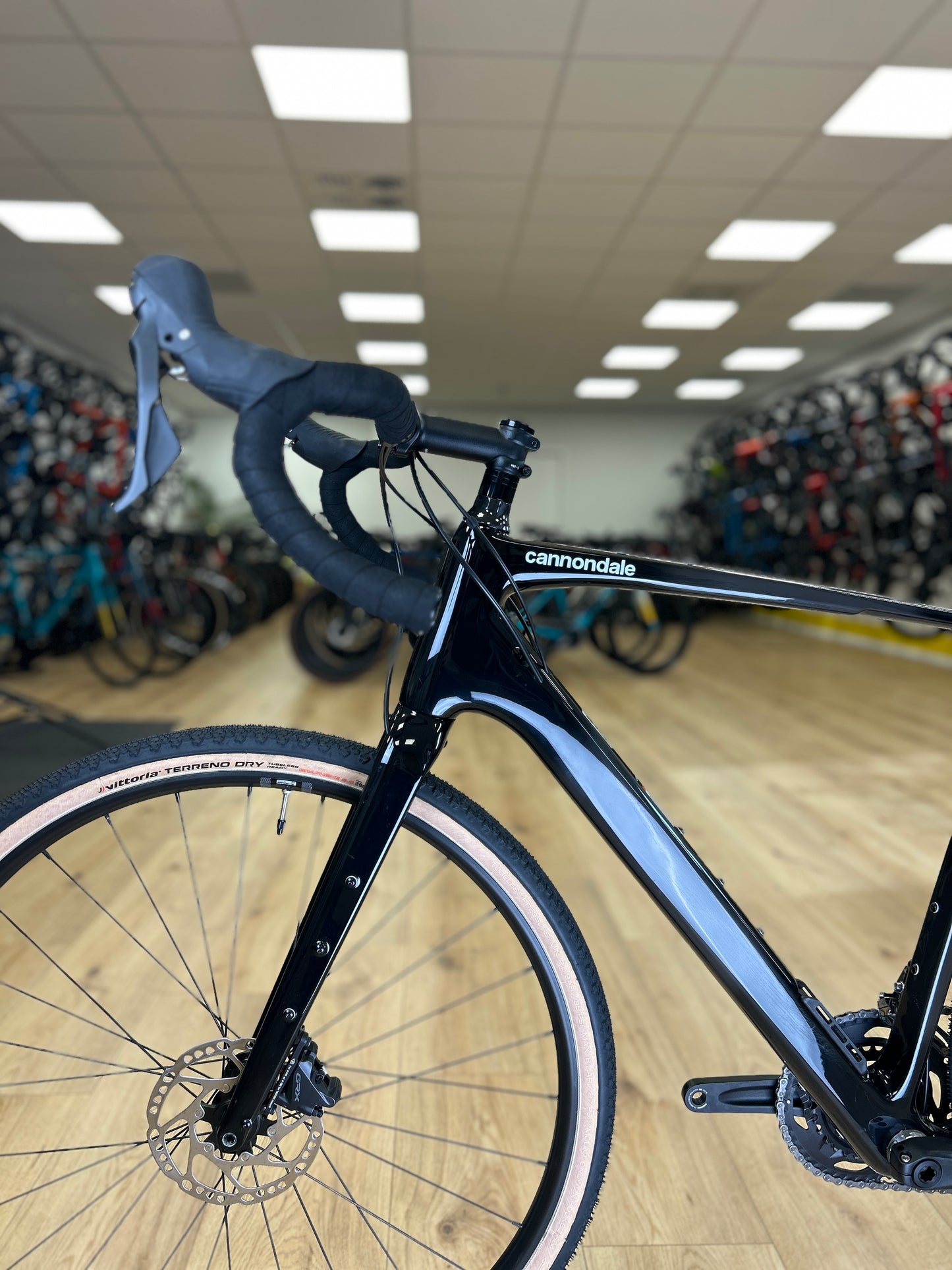 SHOWROOM MODEL Cannondale Topstone 3 Gravel Fiets