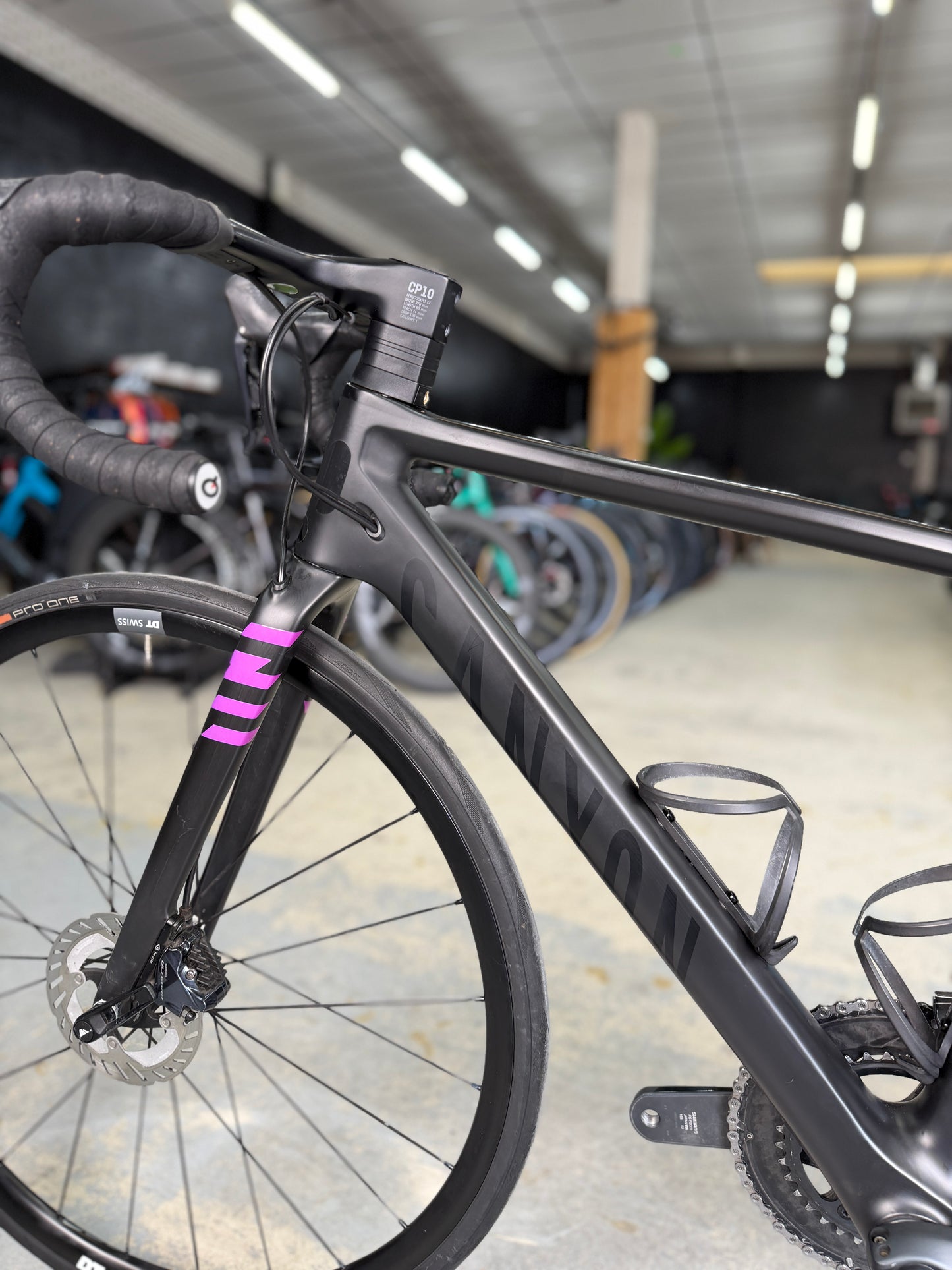 Canyon Ultimate WMN CF SL Di2 Carbon Racefiets