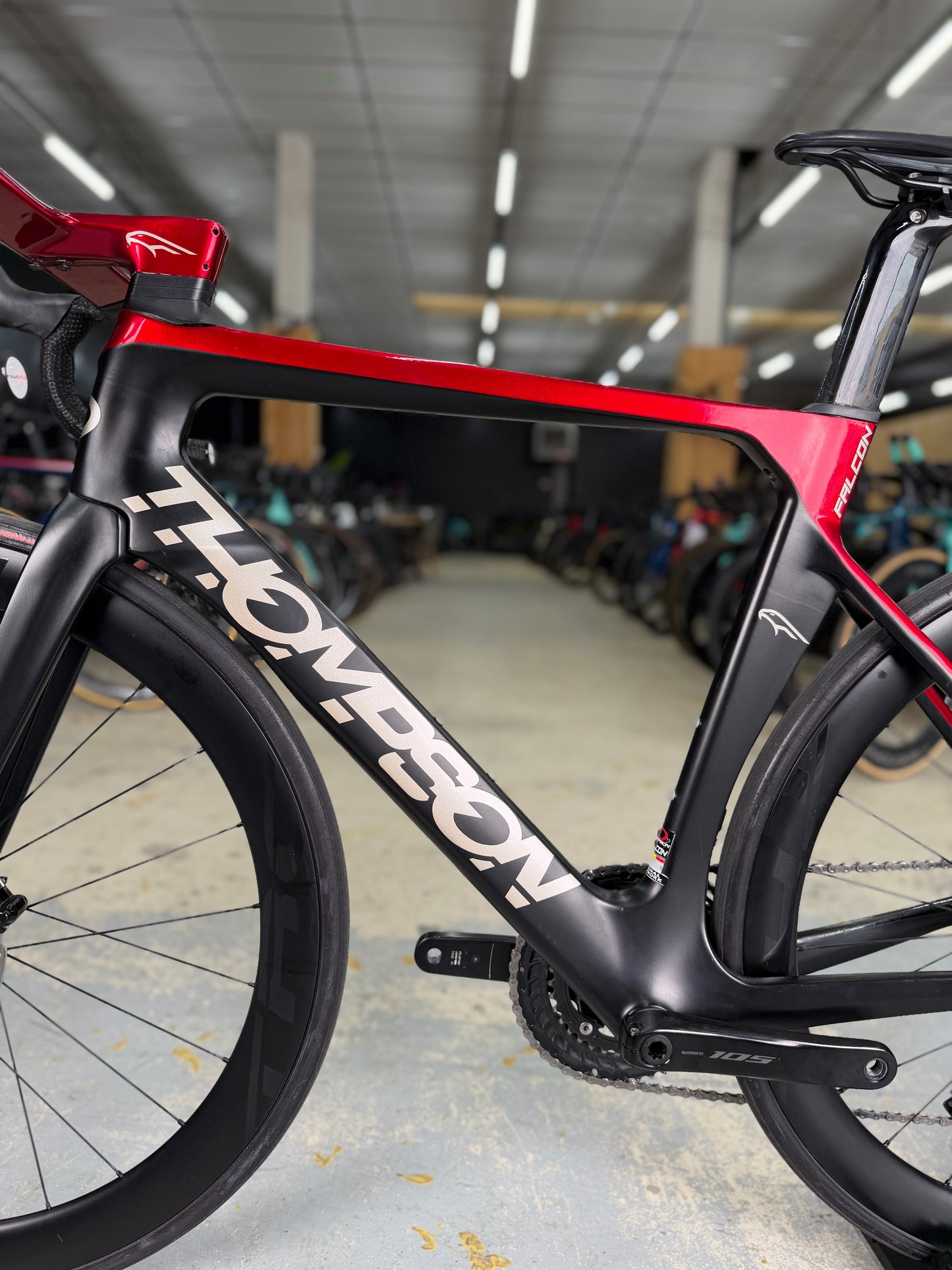 Thompson Falcon Di2 Carbon Racefiets