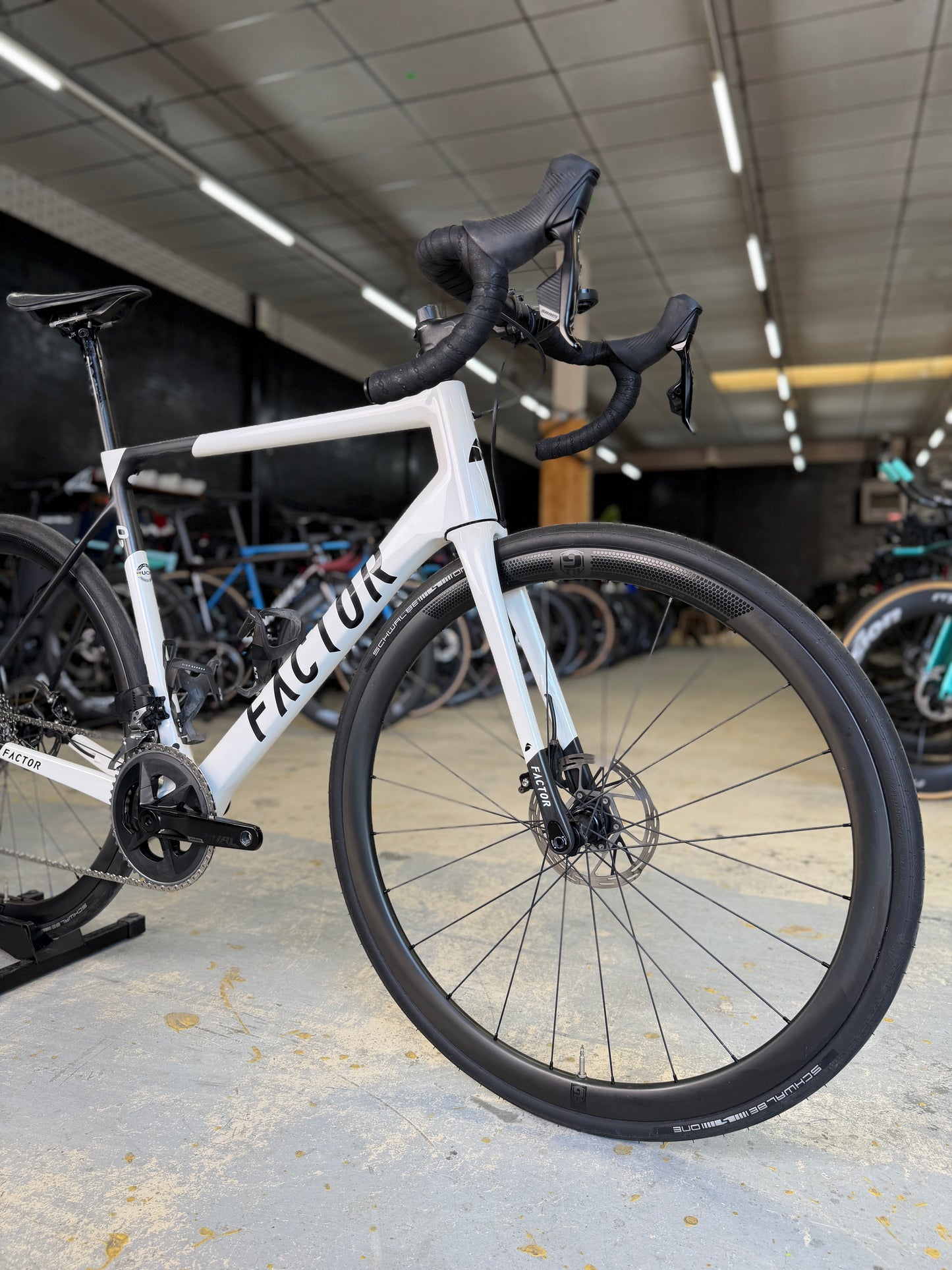 Factor O2 AXS Carbon Racefiets
