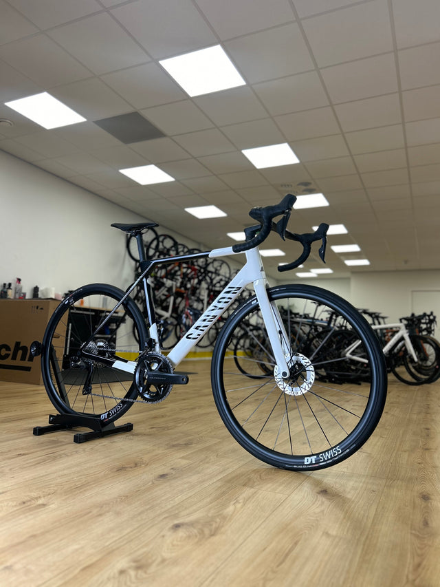 2024 500km Canyon Ultimate Di2 Carbon Racefiets