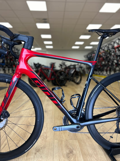 Giant Defy Pro 1 Di2 Ultegra Carbon Disc Racefiets