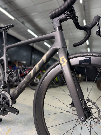 Scott Addict AXS Carbon Road Bike