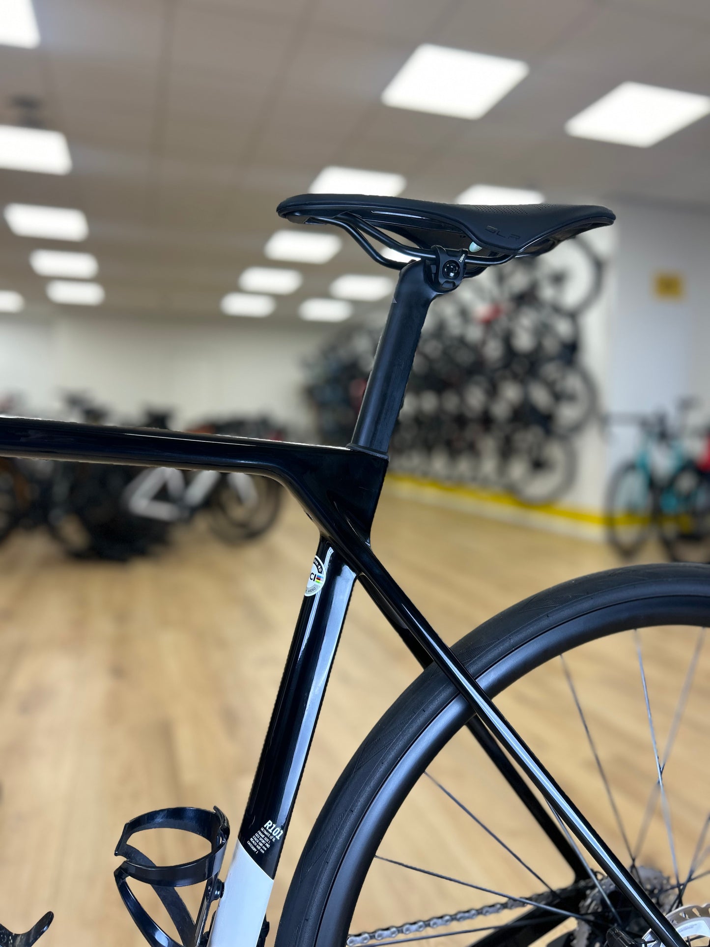 2024 500km Canyon Ultimate Di2 Carbon Racefiets