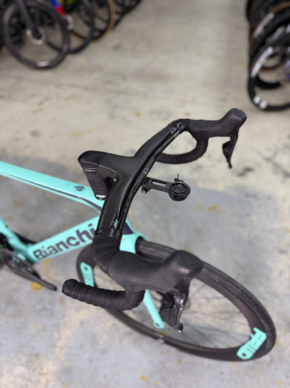 Bianchi Oltre Race Di2 Carbon Road Bike