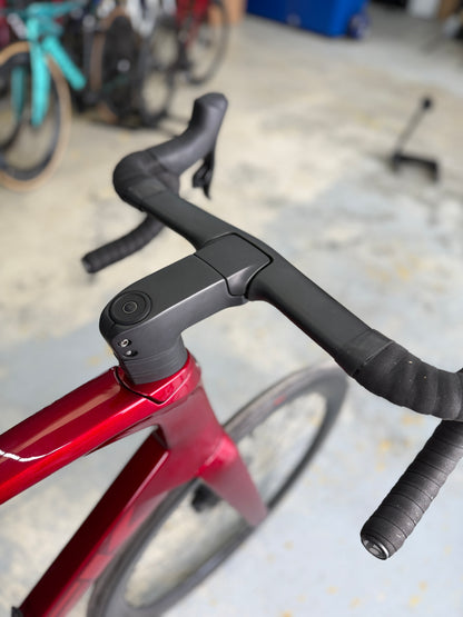 1000km Trek Madone SLR7 eTap Carbon Racefiets