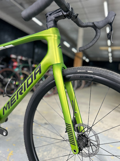 Showroom Model Merida Scultura Endurance GR 8000 Carbon Road Bike