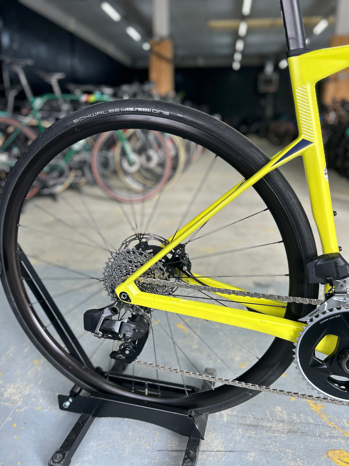 BMC Roadmachine FOUR AXS Carbon Road Bike