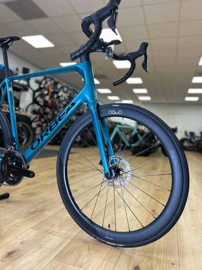 0km Showroom Model Orbea Orca M30iTEAM Di2 Carbon Racefiets