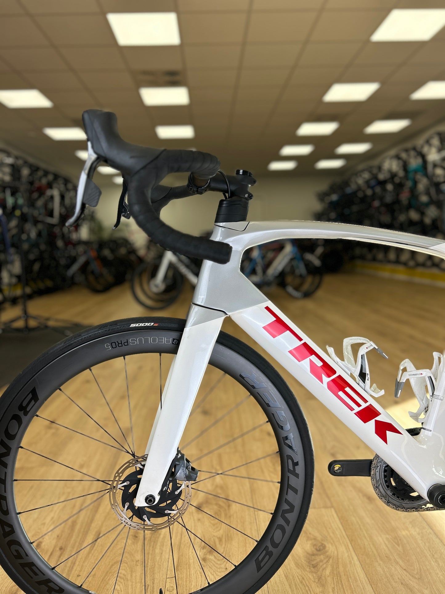 Trek Madone SL7 AXS Carbon Road Bike