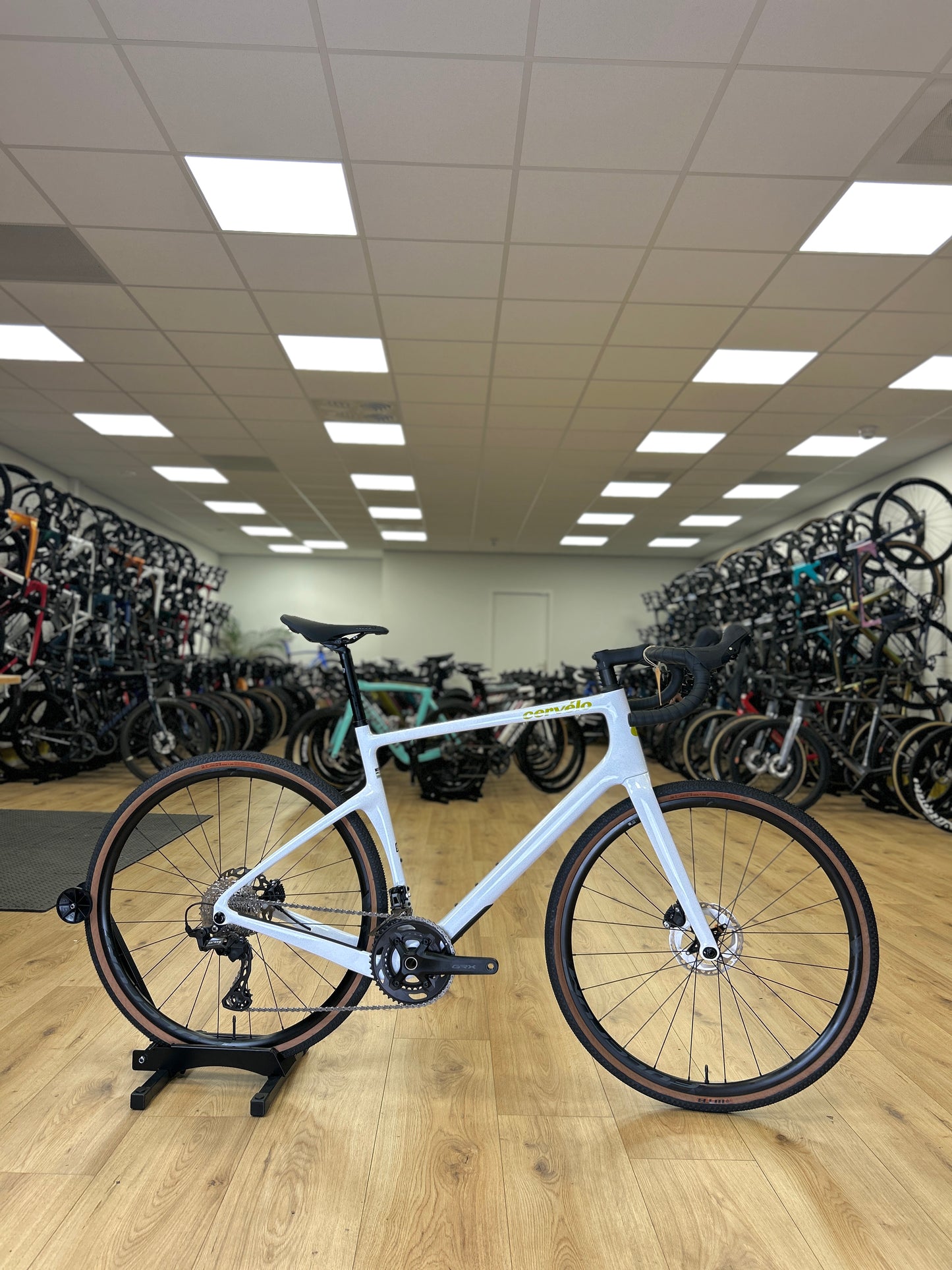 0km Showroom Model Cervélo Áspero Gravel Fiets