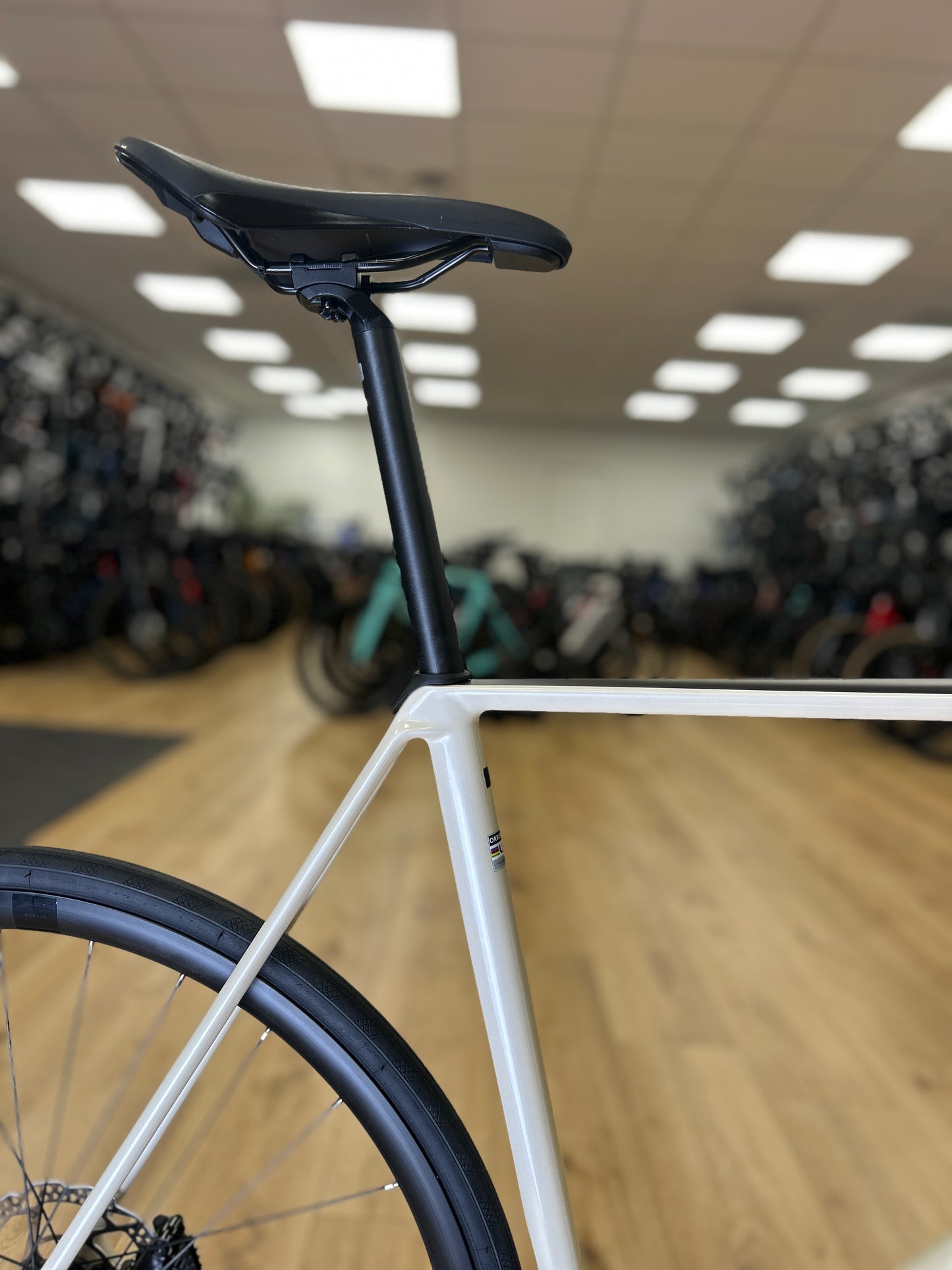 0km Showroom Model Orbea Orca M30iTEAM Di2 Carbon Racefiets