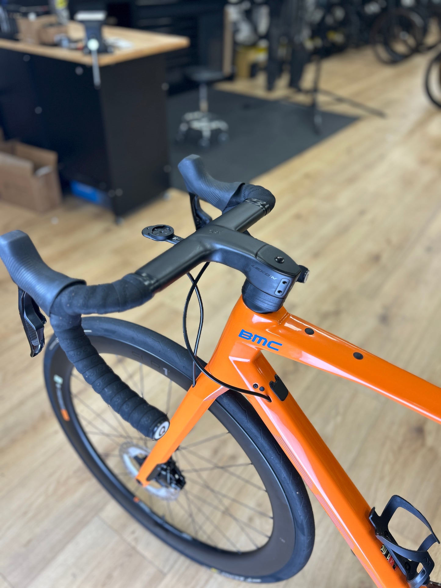 BMC RoadMachine One Carbon Racefiets