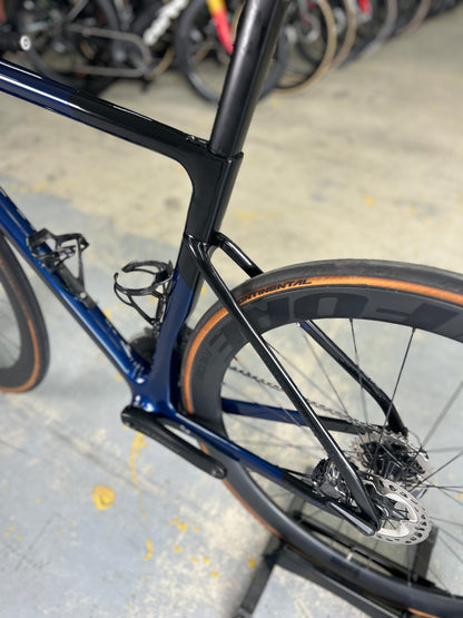 Isaac Boson Di2 Carbon Road Bike