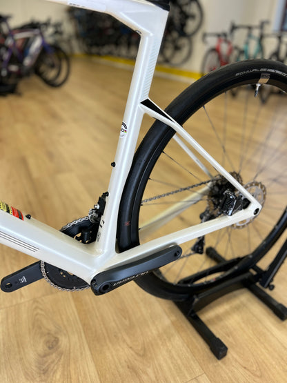 NEW - BMC Road Machine Ultegra Carbon Disc Racefiets