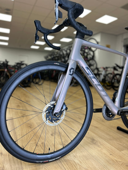 Scott Addict RC10 AXS Carbon Road Bike