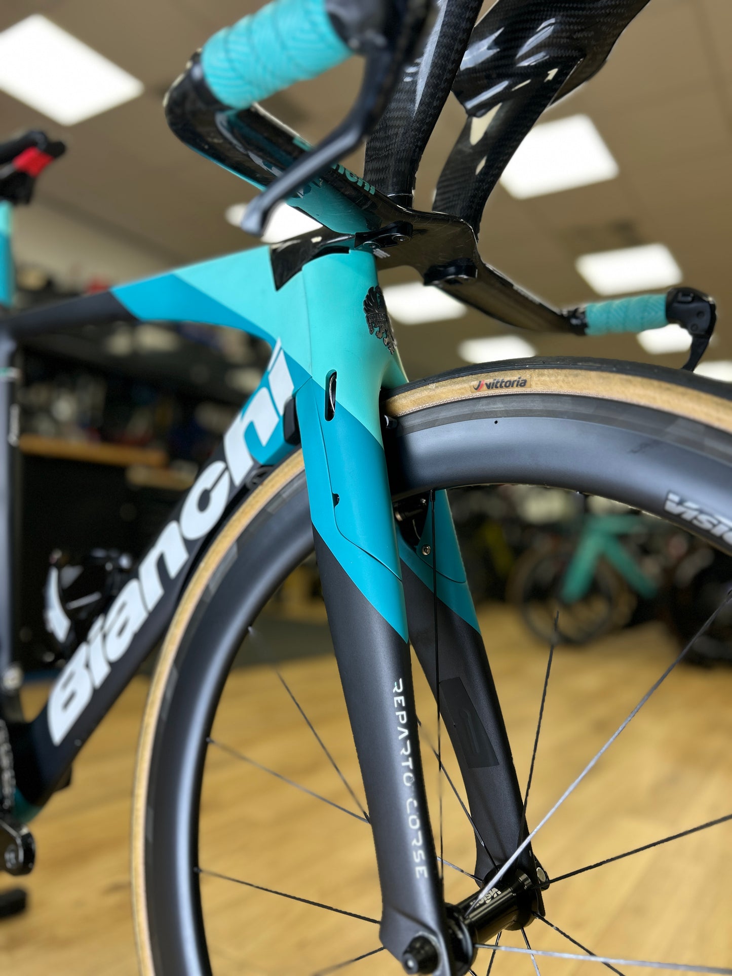 Bianchi Aquila CV Di2 Carbon Racefiets