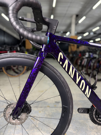 1000km Canyon Ultimate CF SLX Di2 Carbon Racefiets