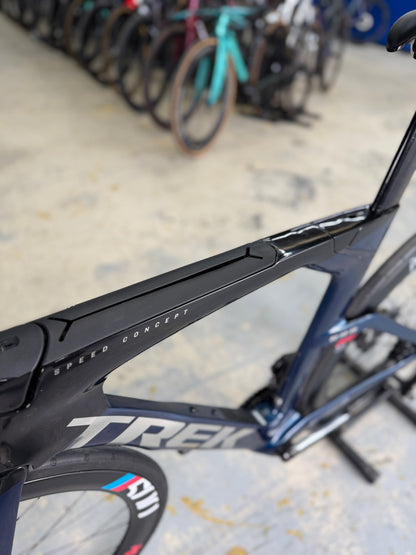 Trek Speed Concept SLR 9 eTap Red Carbon Racefiets
