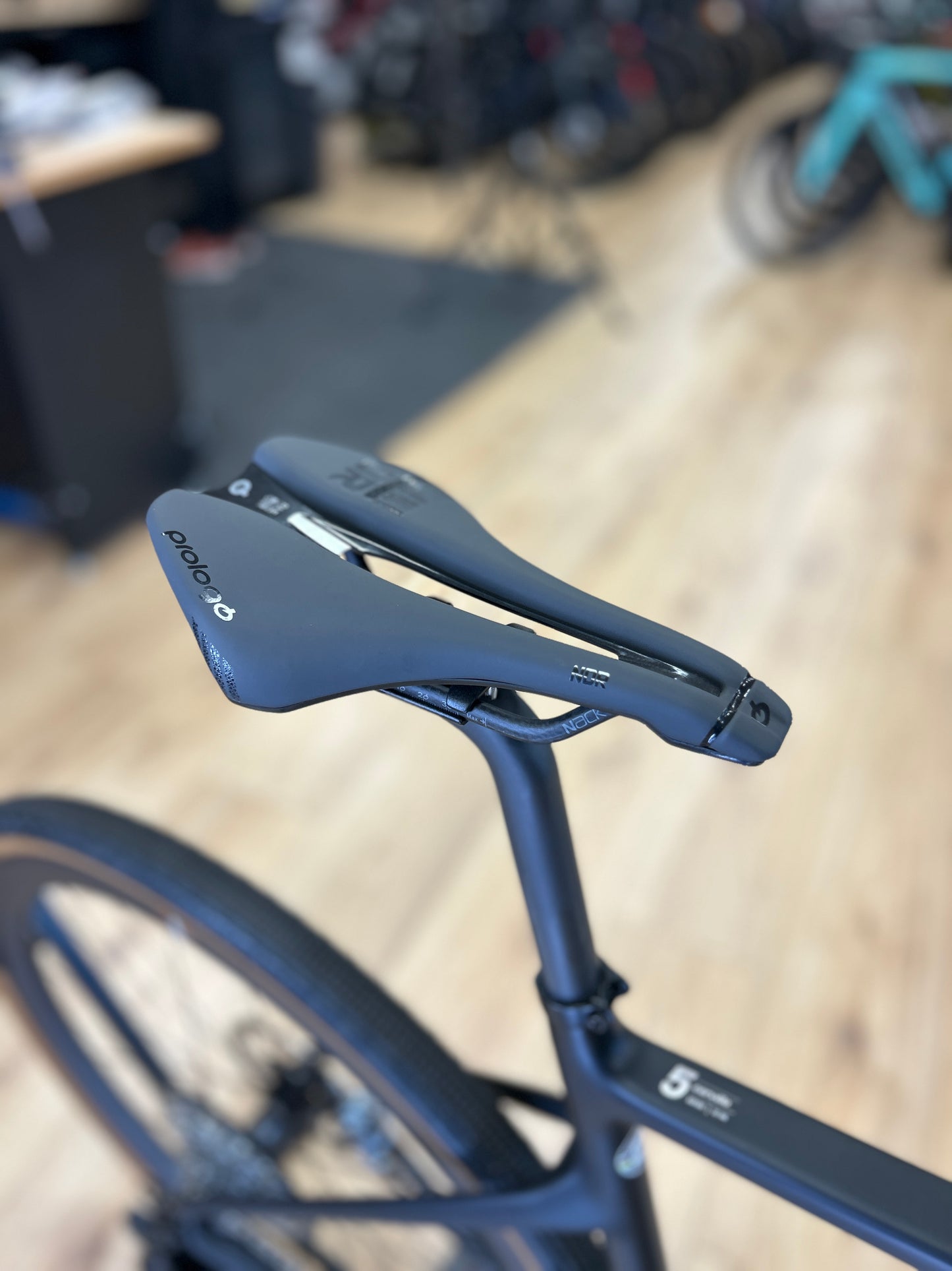 0km Showroom Model Cervelo Aspero 5 Red XPLR AXS Gravel Fiets