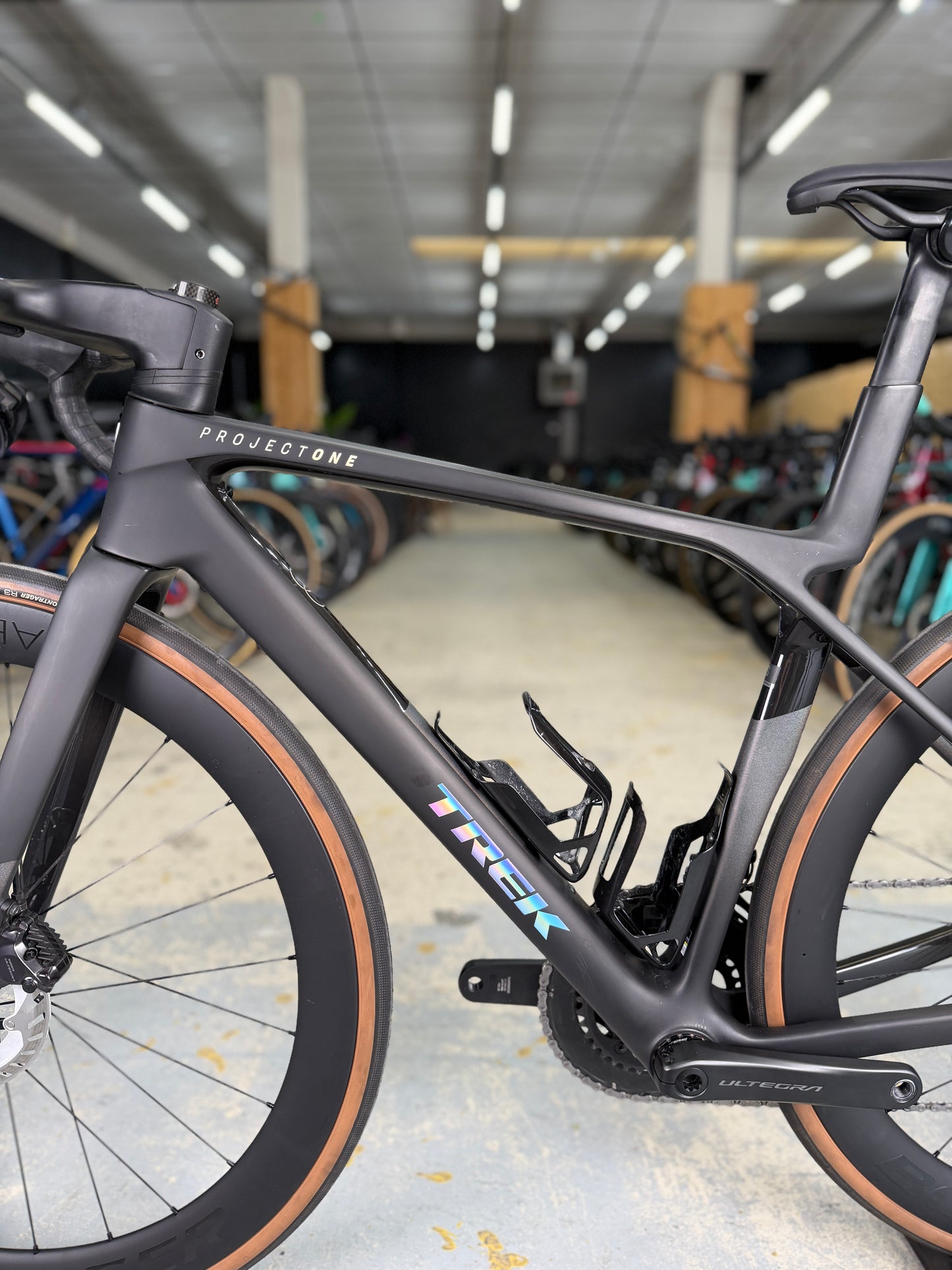 1000km Trek Madone SLR7 Di2 Carbon Racefiets