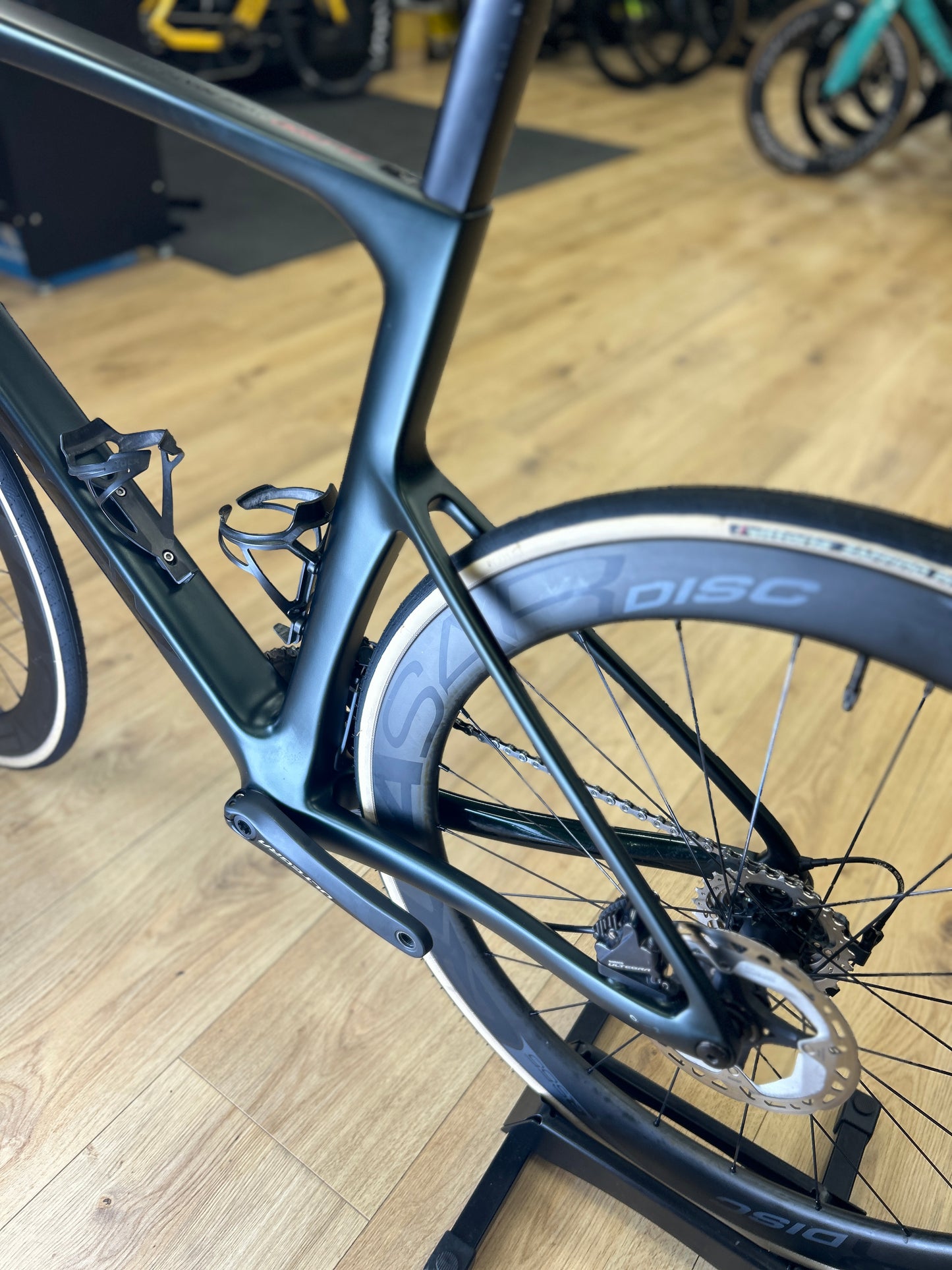 Apex Flare 3.0 Disc Carbon Racefiets