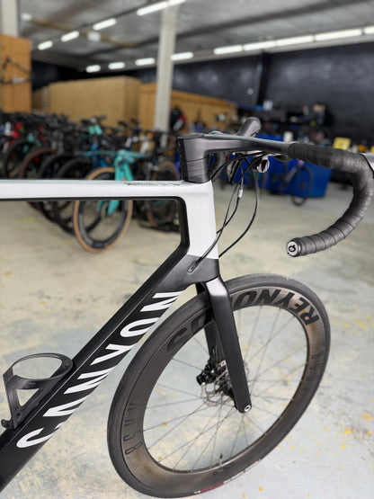 Canyon Aeroad Carbon Racefiets