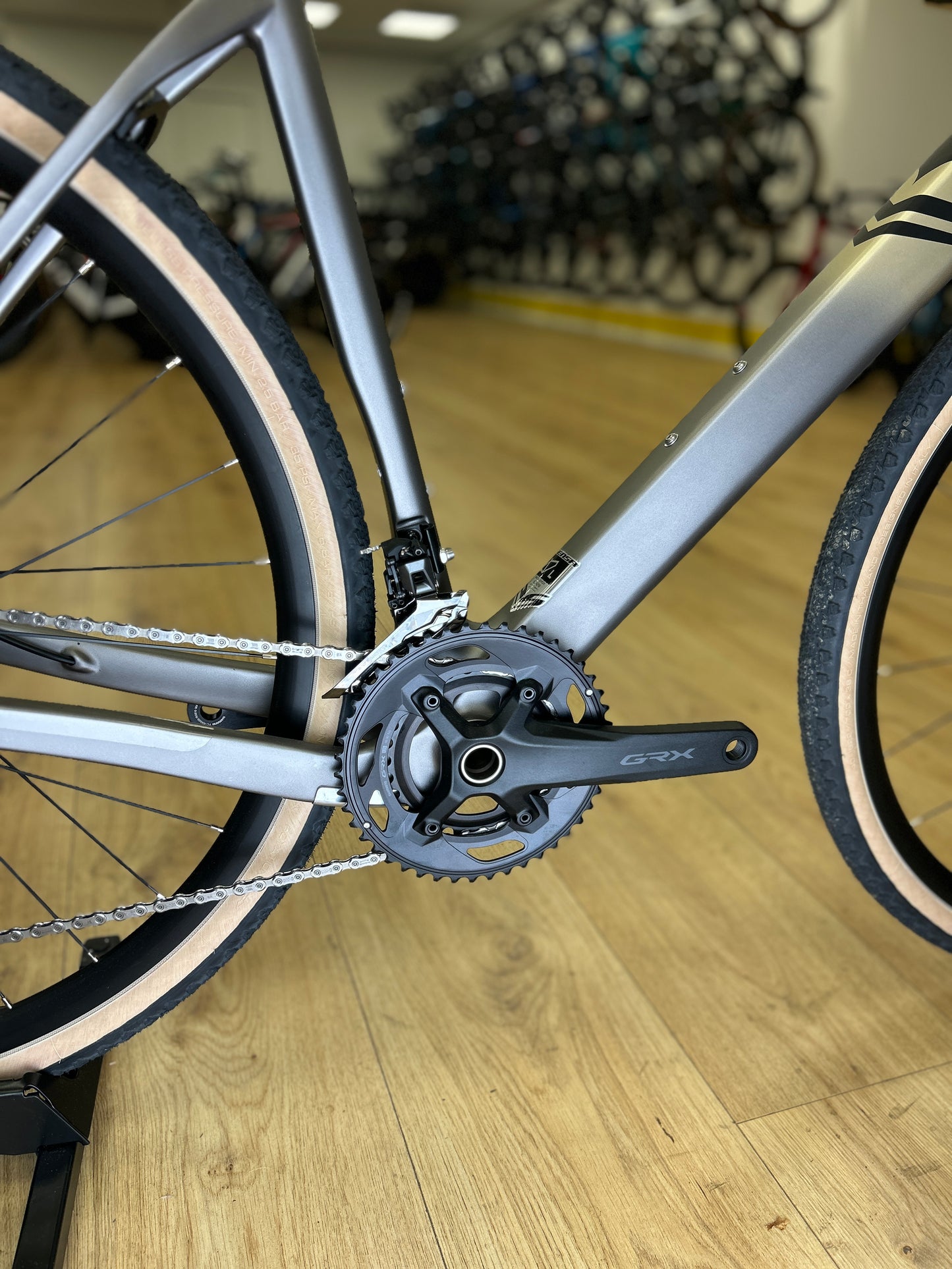 0km Showroom Model Sensa Giulia Elite Gravel