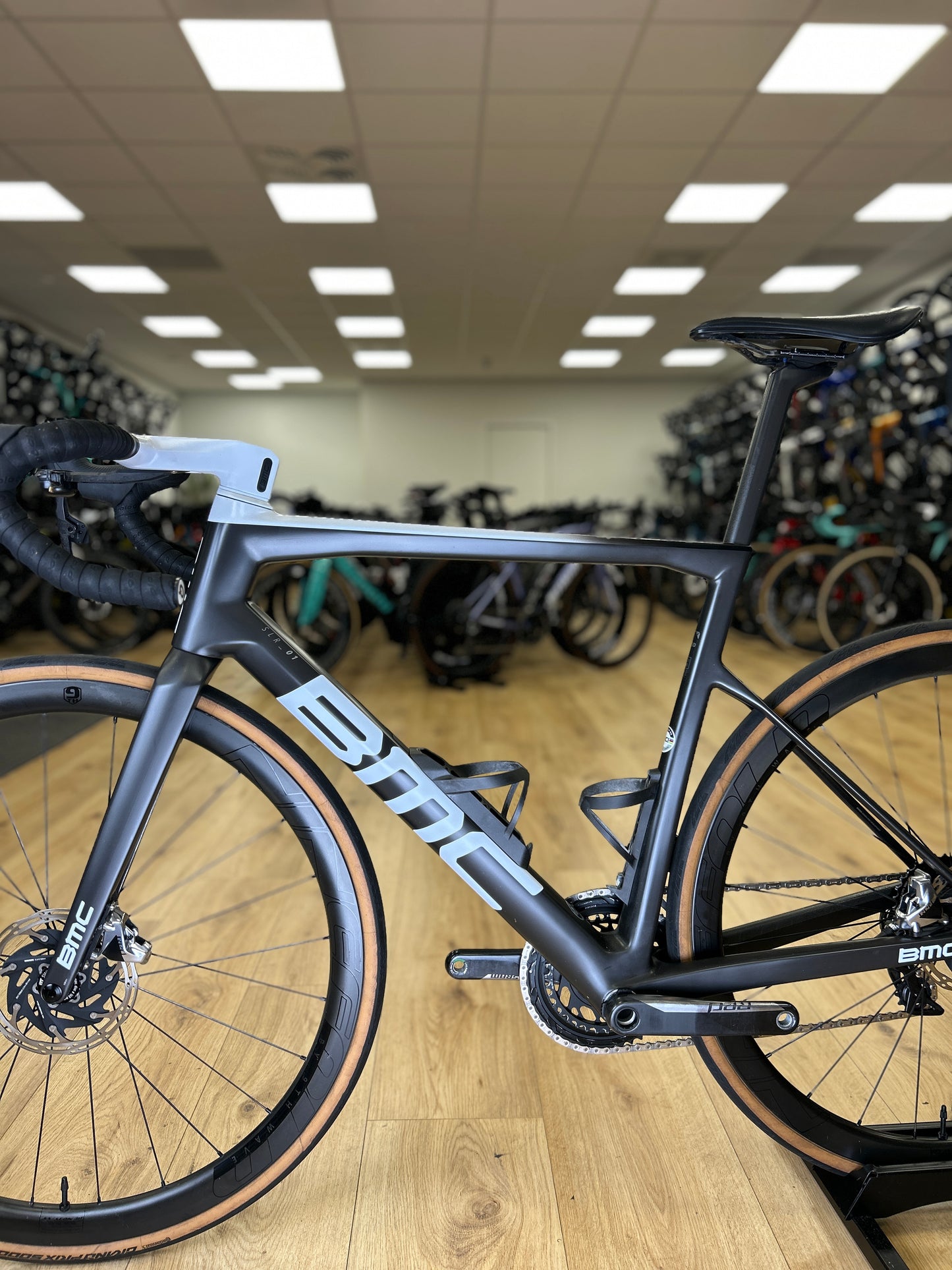BMC Teammachine SLR01 Red eTap Carbon Racefiets