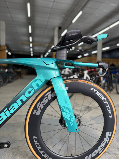Bianchi Aquila RC Disc Di2 Carbon Racefiets