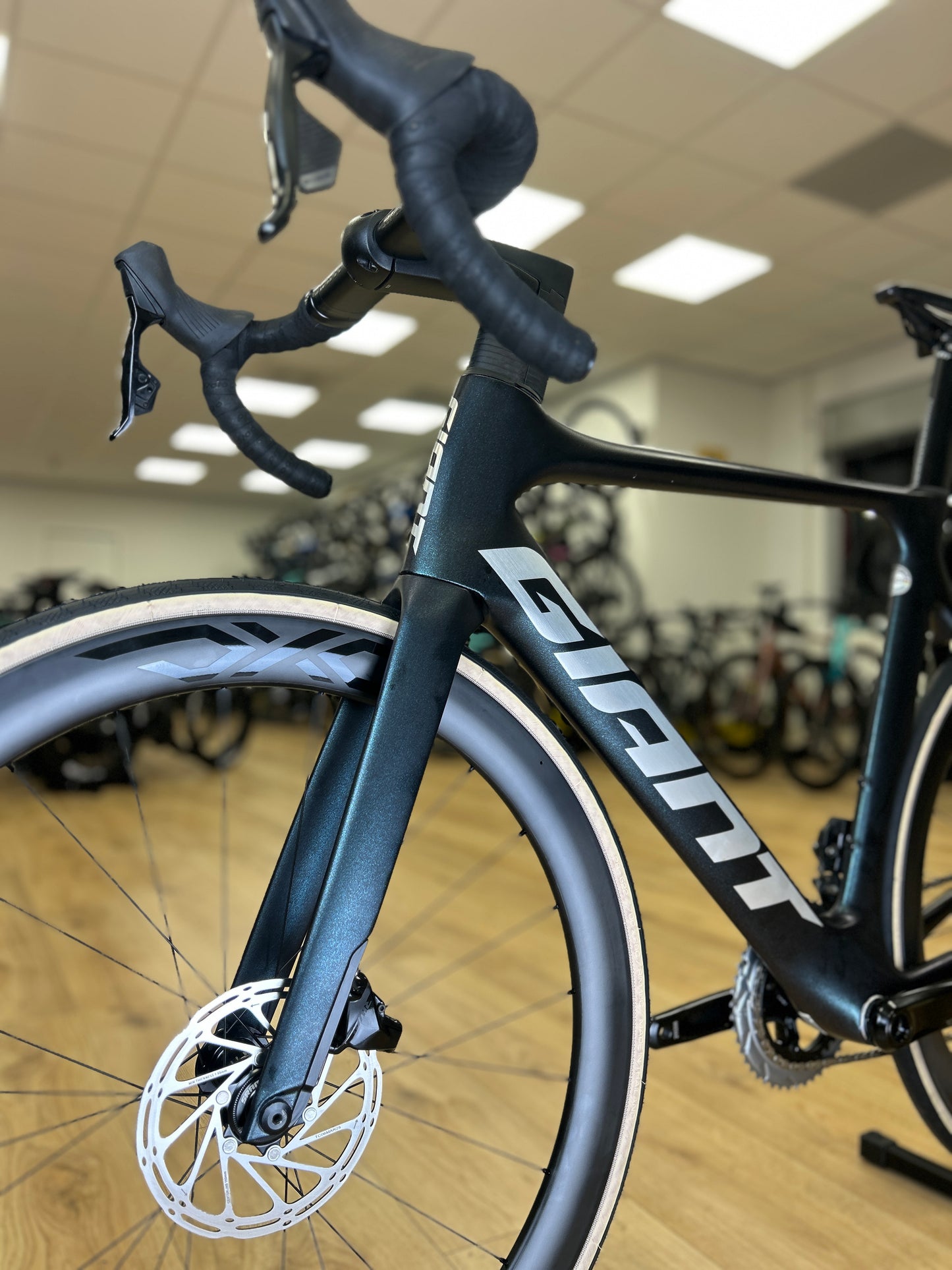 Giant Propel Advanced 1 AXS Carbon Road Bike