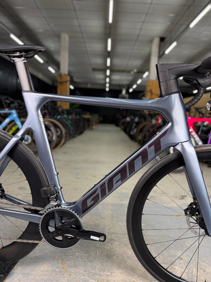 SHOWROOM Giant Propel Advanced 1 AXS Carbon Racefiets
