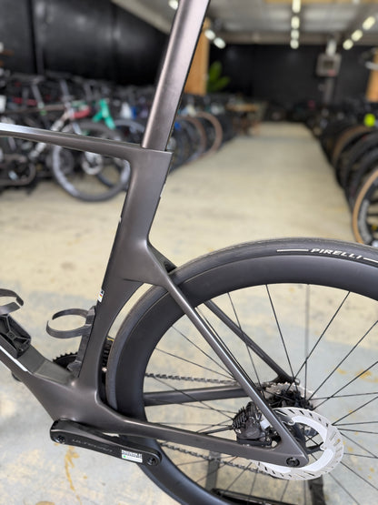 NIEUW BMC TeamMachine R01 LTD Di2 Carbon Racefiets