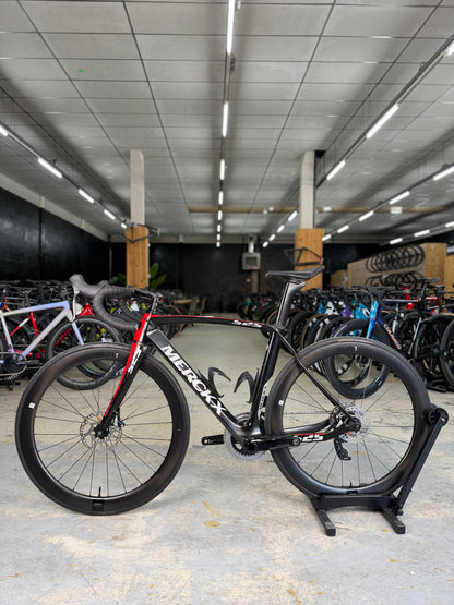 Eddy Merckx 525 AXS Carbon Racefiets