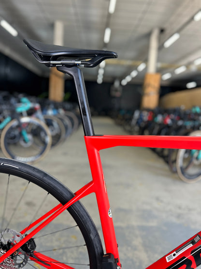 NEW BMC Teammachine SLR Di2 Carbon Road Bike