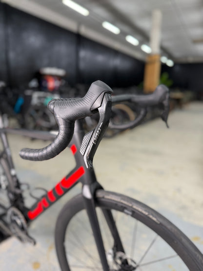 NIEUW BMC Teammachine SLR 01 ONE Red eTap Carbon Racefiets