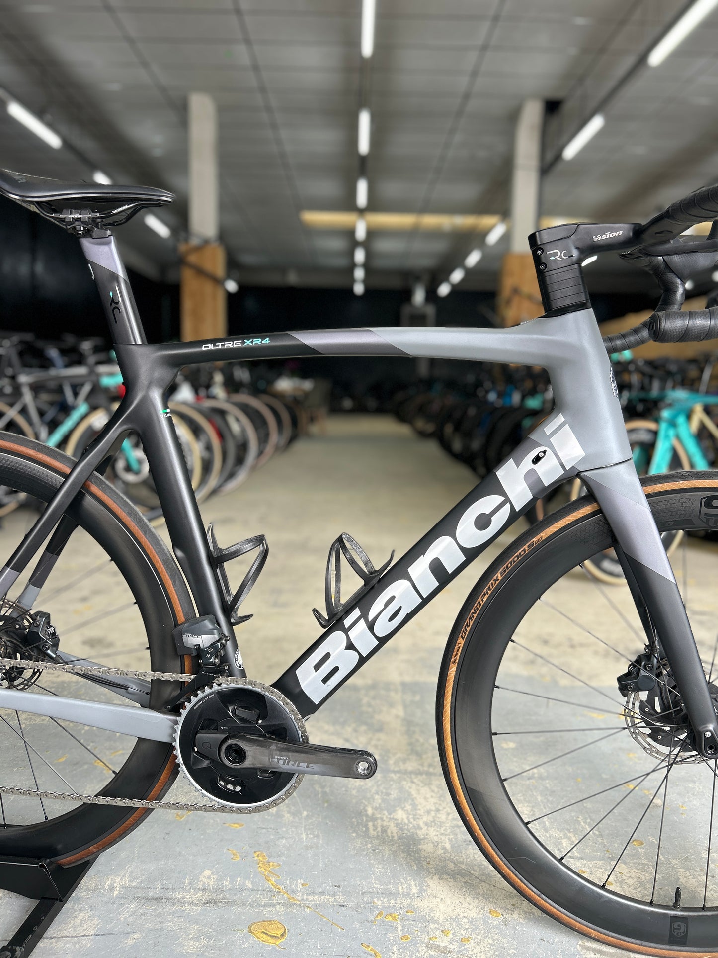 Bianchi Oltre XR4 AXS Carbon Road Bike