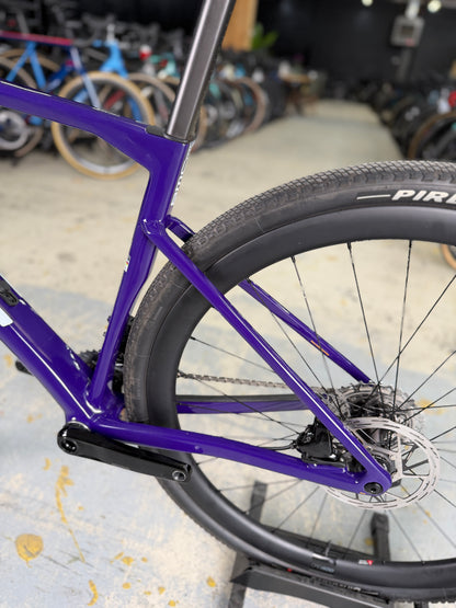 1000km BMC Kaius 01 THREE AXS Gravel Fiets