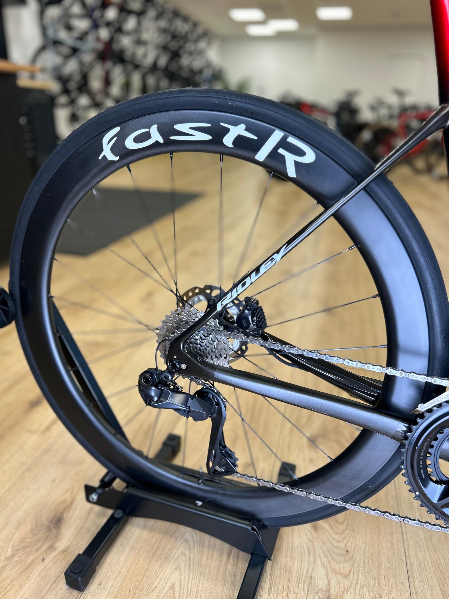 500km Ridley Fenix SLiC Di2 Carbon Racefiets